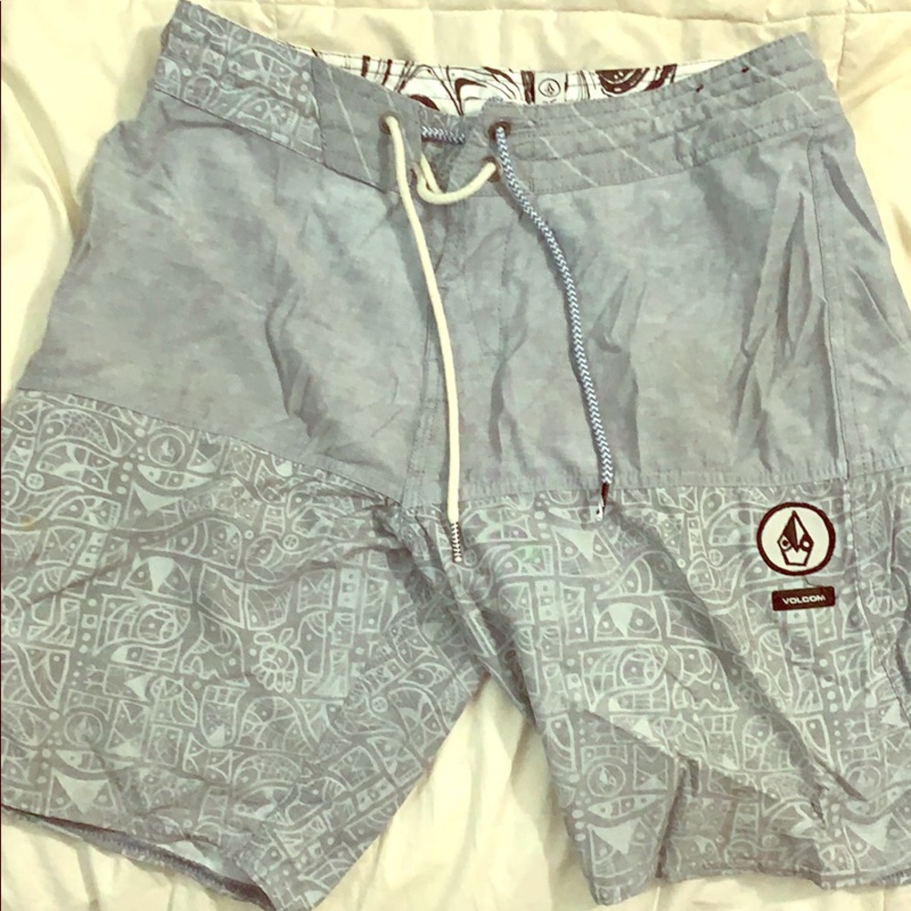 Volcom shorts